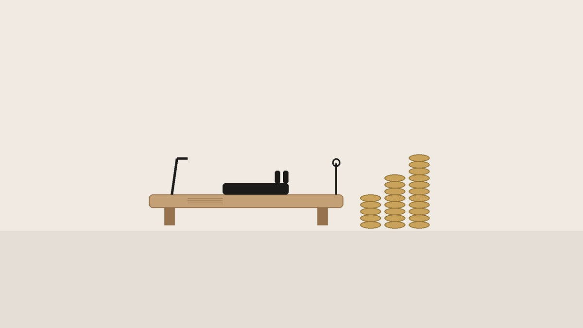 Illustratie van een houten Pilates reformer naast stapels munten